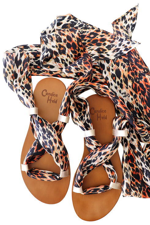 Sandales enveloppantes foulard en soie "léopard"